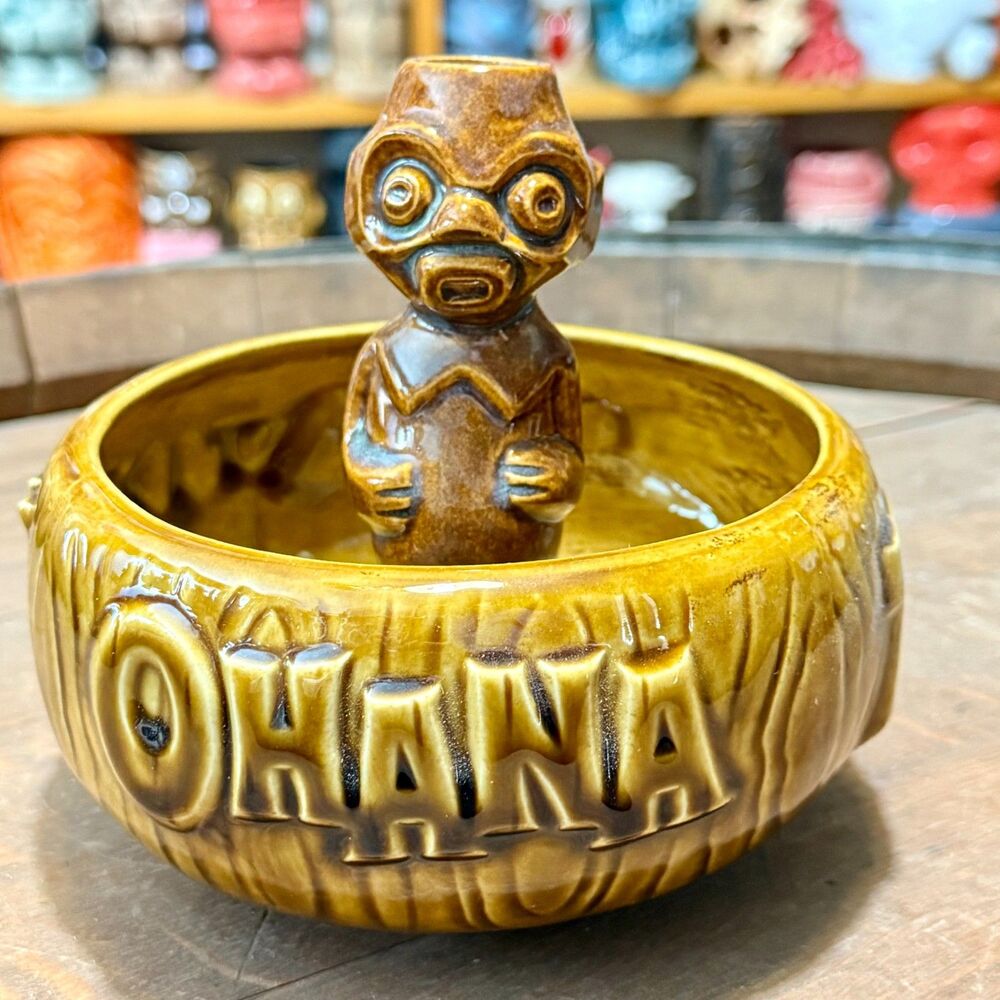 Ohana Luau At The Lake 10th Anniversary Bowl Tiki Motor Inn Squid #44/132 COA